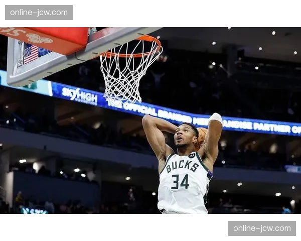 字母哥留守雄鹿决定推迟 夏季转会市场将再起波澜