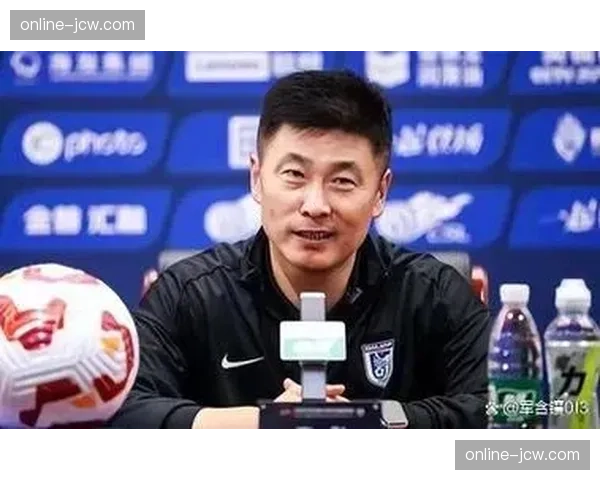 大连英博斯坦丘带伤作战，李国旭需合理轮换保护核心外援